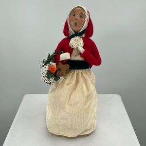 VTG SIGNED LIMITED ED Byers Choice Traditional Woman Caroler 13” #82/100
